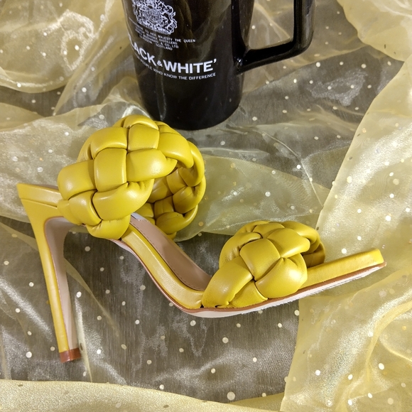 Steve Madden Yellow Braided Heels - Picture 3 of 9